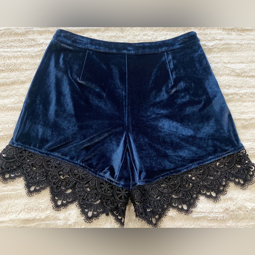 Glamorous Blue and Black High Waist Shorts with Lace Trim